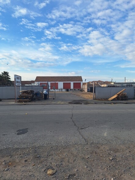 More Photos Of 241 Elliott Rd, Henderson Industrial For Lease