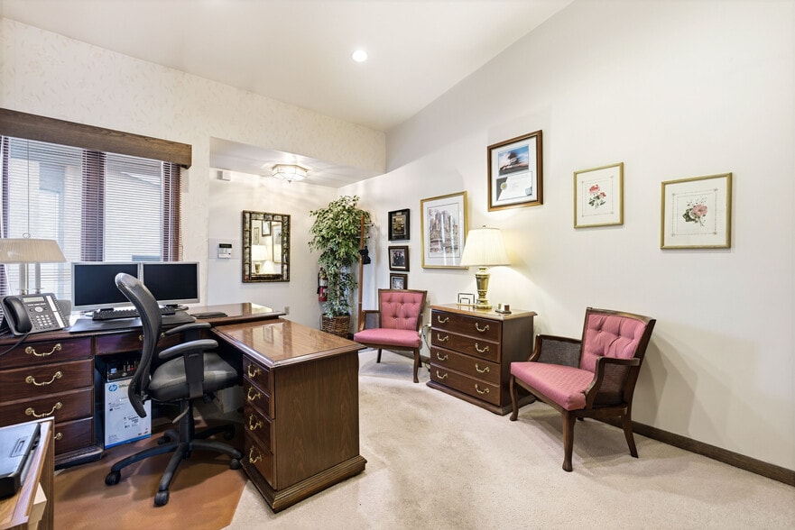 More Photos Of 2001-2007 Kinvara Dr, Pittsburgh Office For Sale
