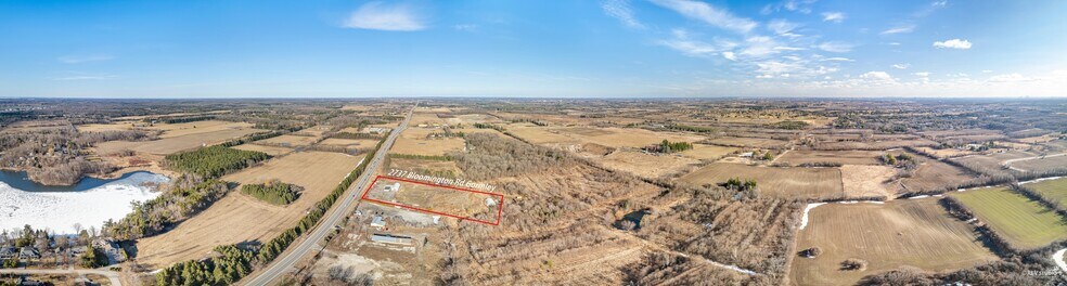 More Photos Of 2737 Bloomington Rd, Whitchurch-Stouffville Garden Center For Sale