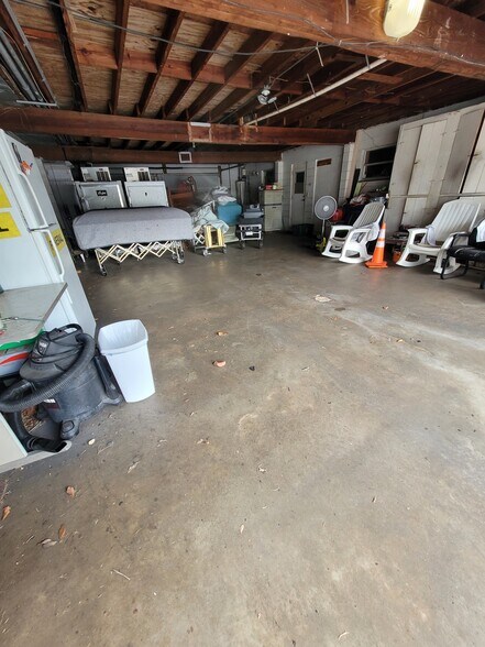 More Photos Of 1108 N Dixie Fwy, New Smyrna Beach Funeral Home For Sale