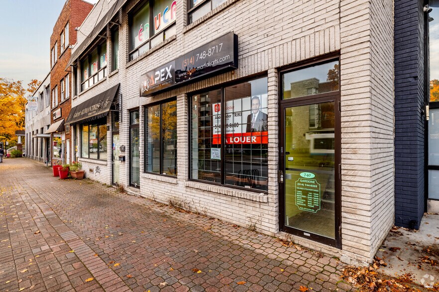 More Photos Of 740-752 Boul Décarie, Saint-Laurent Storefront For Sale