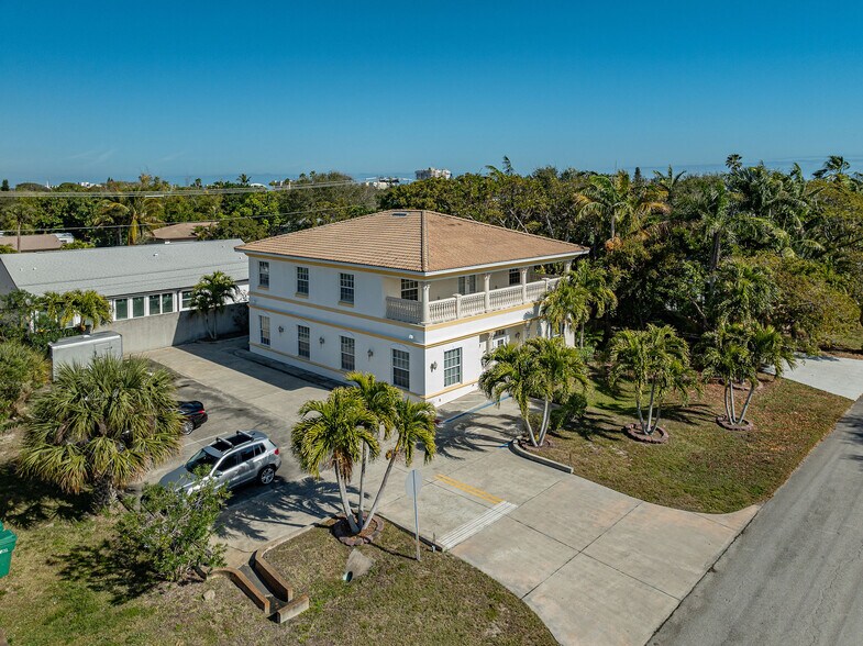 More Photos Of 334 Fourth Ave, Indialantic Office For Sale