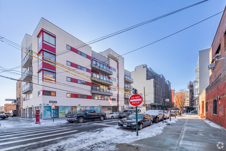 More Photos Of 32-04 38th Ave, Long Island City Apartments For Lease