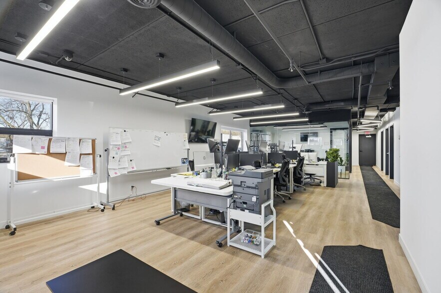 More Photos Of 8201 NE Hickory St, Minneapolis Truck Terminal For Sale