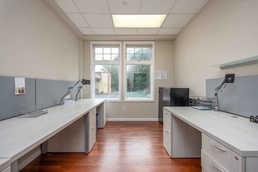 More Photos Of 516 NY-303, Orangeburg Medical For Lease