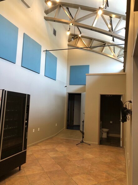 More Photos Of 500 Bishop St, Atlanta Theater Concert Hall For Lease