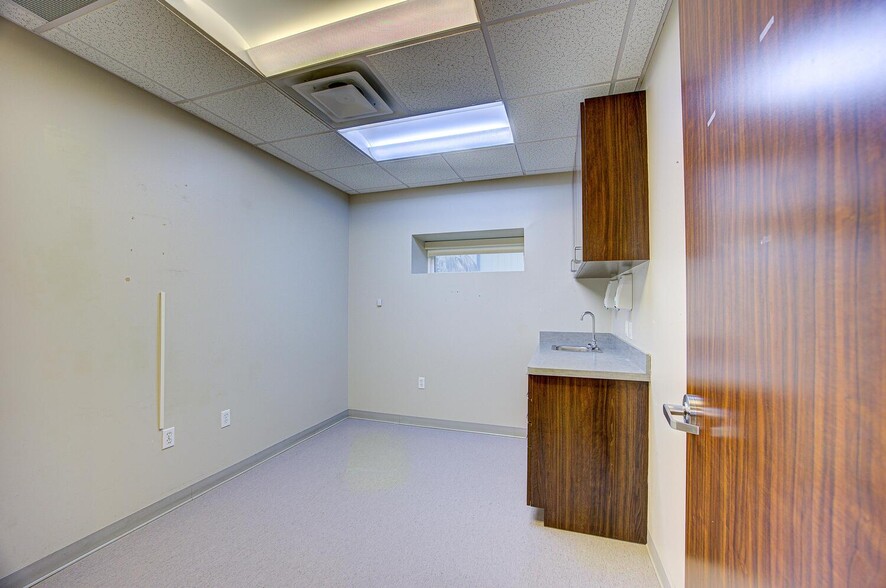 More Photos Of 311 S Highway 183, Leander Medical For Sale