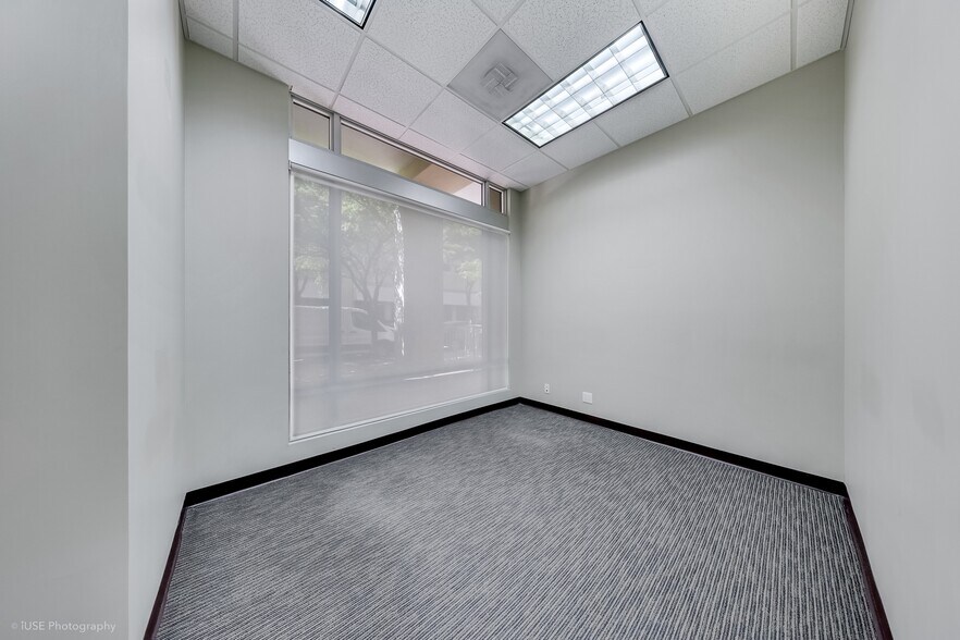 More Photos Of 135 San Lorenzo Ave, Coral Gables Office For Sale