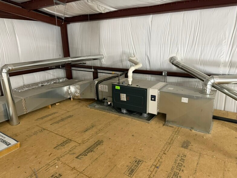 More Photos Of 2660 Kirksey Rd, Murray Warehouse For Lease