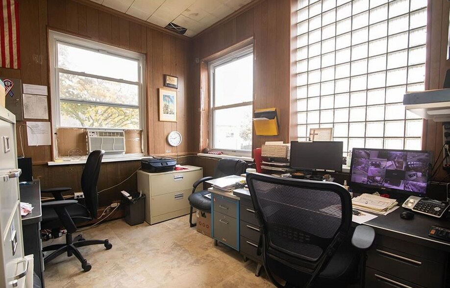 More Photos Of 112 North Ave, New Rochelle Office For Sale