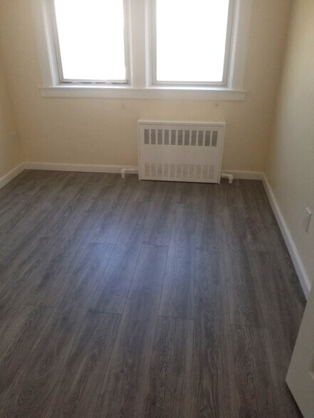 More Photos Of 87-89 City Island Ave, Bronx Apartments For Sale