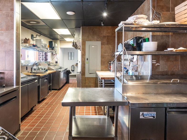 More Photos Of 24-28 Wall St, Asheville Storefront Retail Office For Lease