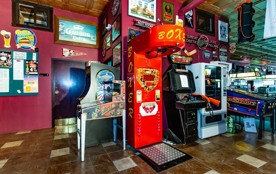 More Photos Of 2020-2026 Smith St, North Providence Storefront For Sale