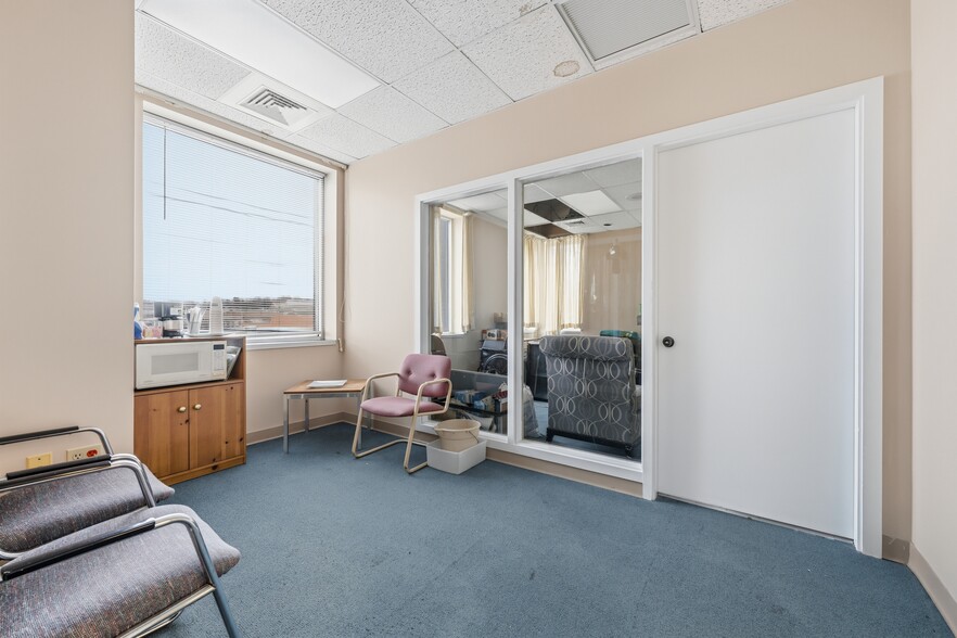 More Photos Of 55 Curtis St, New Britain Freestanding For Sale