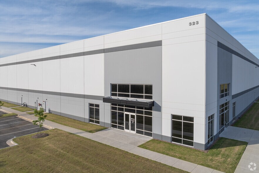 More Photos Of 323 Logistics Ln, Talmo Warehouse For Lease