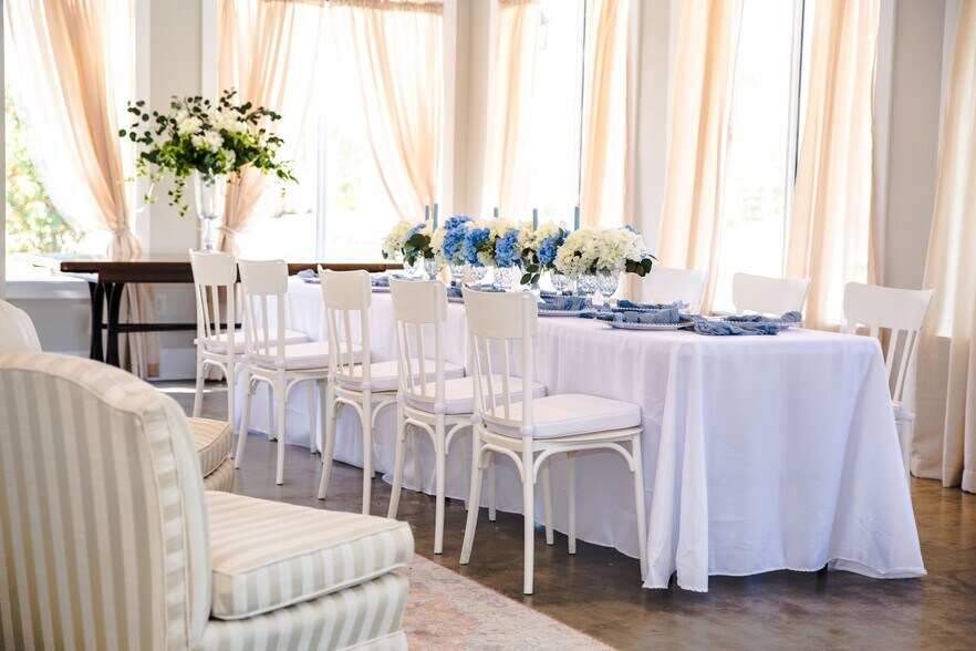 More Photos Of 30 Old Palmetto Path, Saint Marks Restaurant For Sale