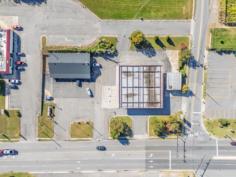 More Photos Of 1617 N Chester St, Gastonia Service Station For Sale