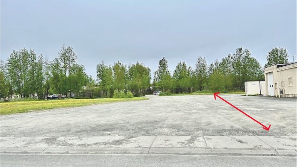 More Photos Of 241 N Aspen Dr, Soldotna Showroom For Sale