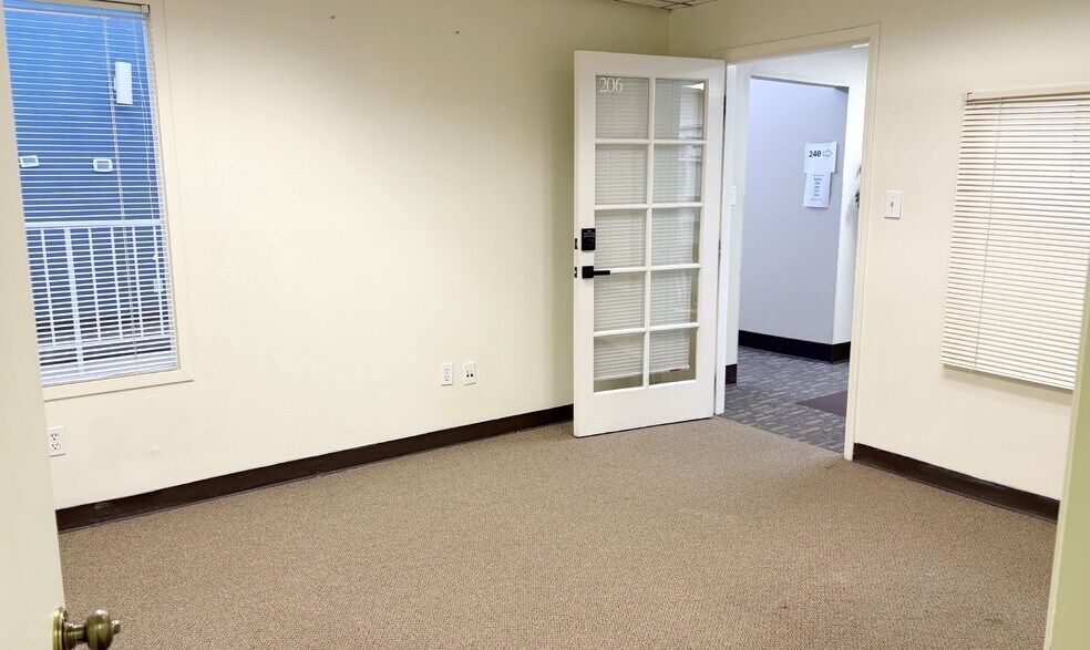 More Photos Of 4425 Juan Tabo Blvd NE, Albuquerque Office For Lease