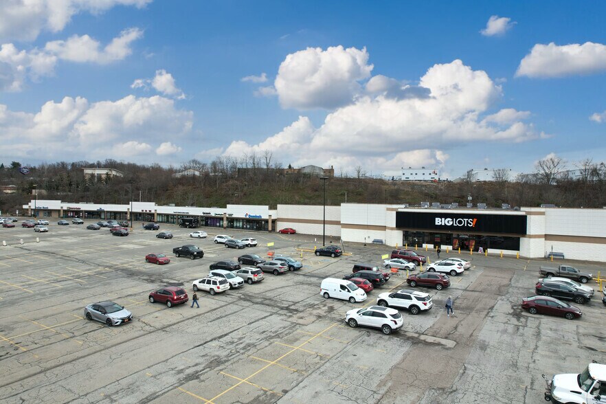 More Photos Of 250 Oak Spring Rd, Washington General Retail For Sale