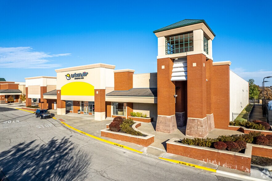 More Photos Of 14401 W Metcalf Ave, Overland Park Unknown For Lease