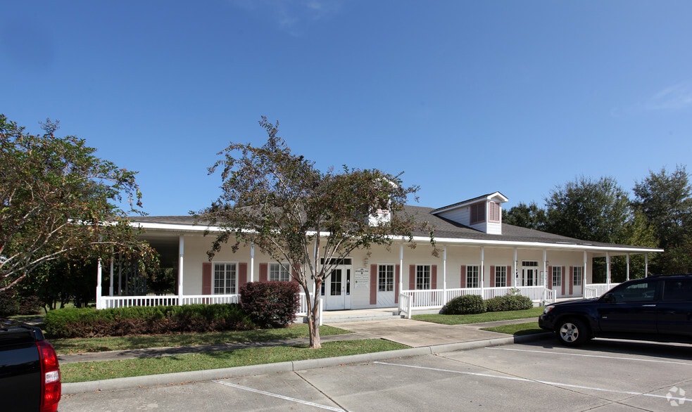 More Photos Of 2113 Government St, Ocean Springs Unknown For Lease