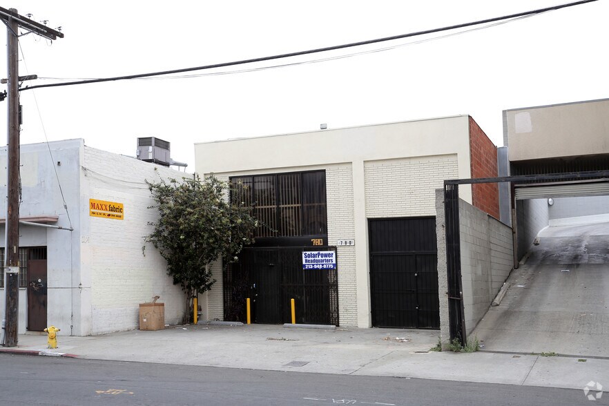 More Photos Of 780 E 14th Pl, Los Angeles Warehouse For Sale