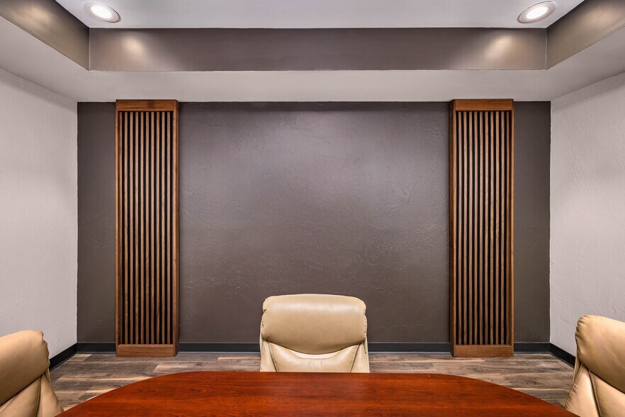 More Photos Of 3745 S Fremont Ave, Springfield Office Residential For Sale