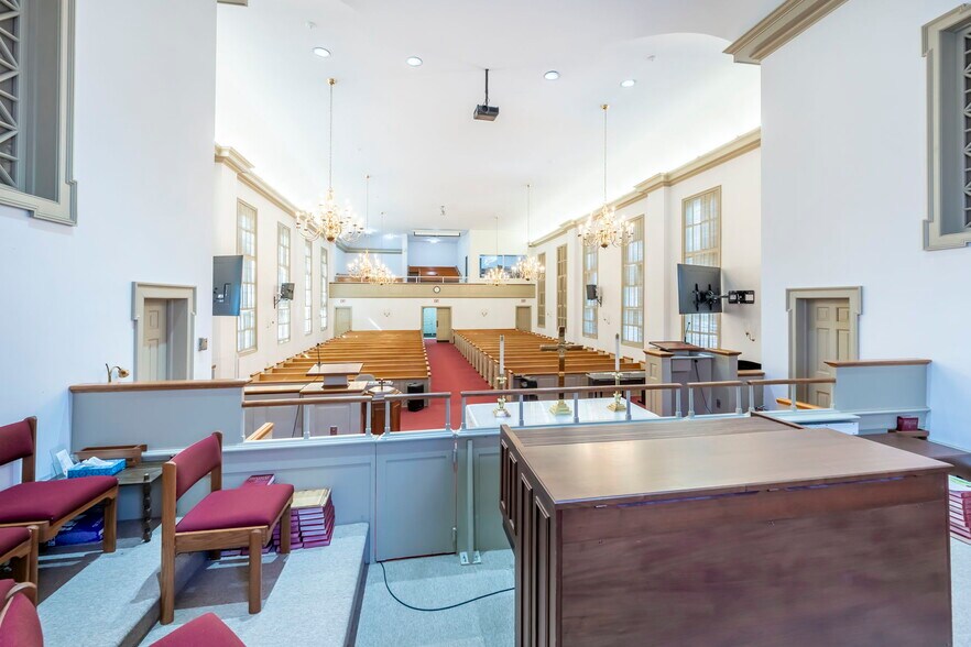 More Photos Of 7740 Cherokee Rd, Richmond Religious Facility For Sale