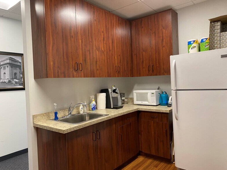 More Photos Of 1 Barker Ave, White Plains Office For Lease