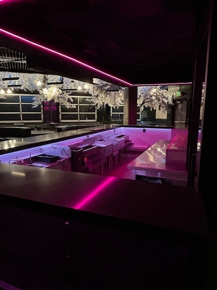 More Photos Of 319 E 2nd St, Los Angeles General Retail For Lease