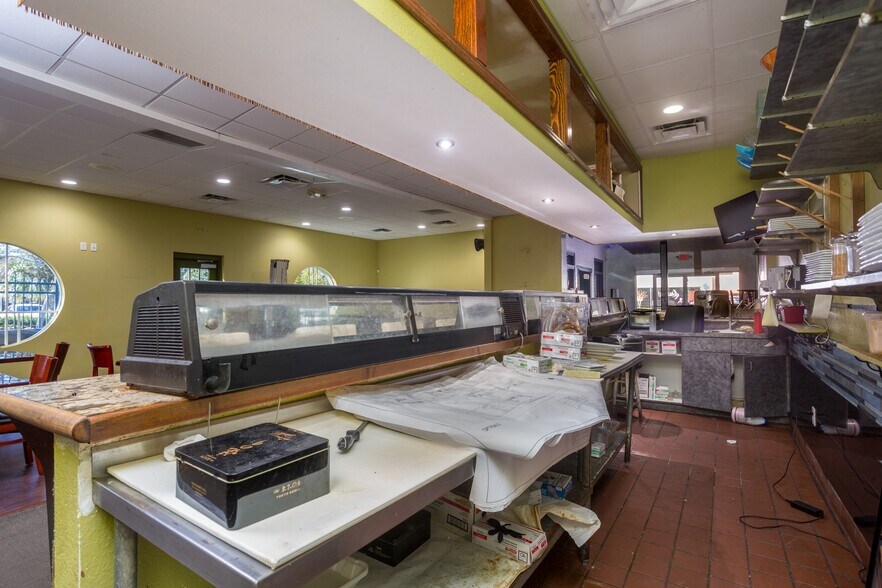 More Photos Of 801 E New Haven Ave, Melbourne Restaurant For Sale