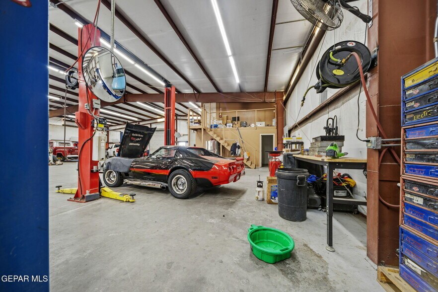 More Photos Of 5368 Doniphan Dr, El Paso Service For Sale
