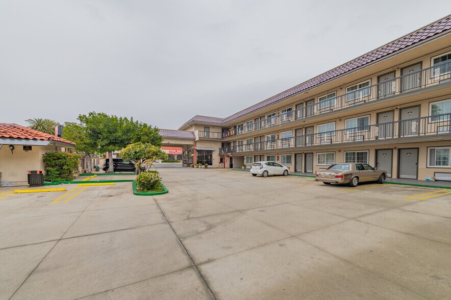 More Photos Of 2156 E Colorado Blvd, Pasadena Hotel For Sale