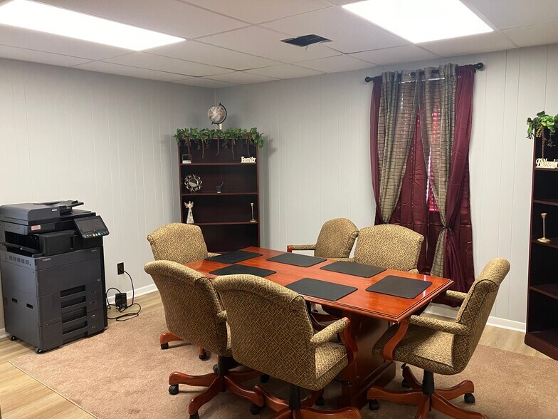 More Photos Of 396 Saint Paul St, Orangeburg Medical For Lease