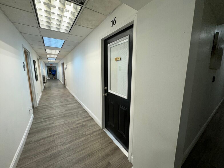 More Photos Of 3390 Kori Rd, Jacksonville Medical For Lease