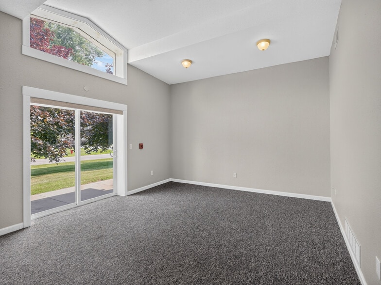 More Photos Of 200 S 4th St, Kawkawlin Assisted Living For Sale