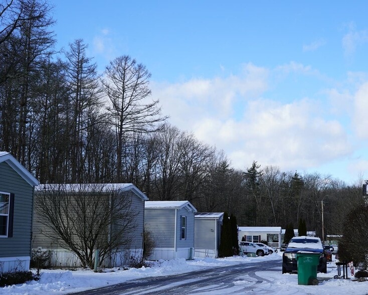 More Photos Of 575 Creek Rd, Poughkeepsie Manufactured Housing Mobile Home Park For Sale