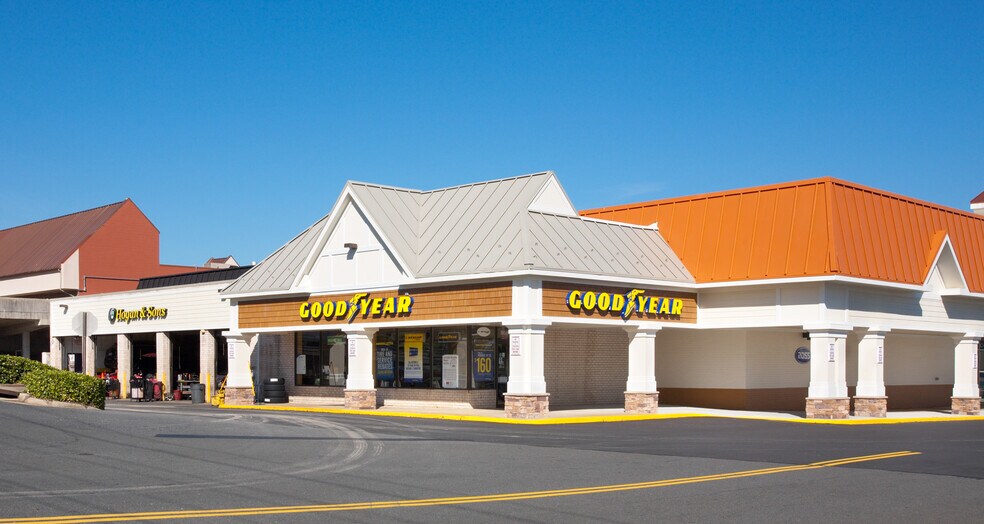 More Photos Of 9570 Main St, Fairfax Unknown For Lease