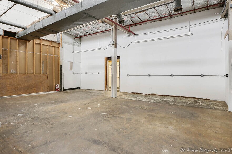 More Photos Of 17-19 Hayward St, Ipswich Manufacturing For Lease