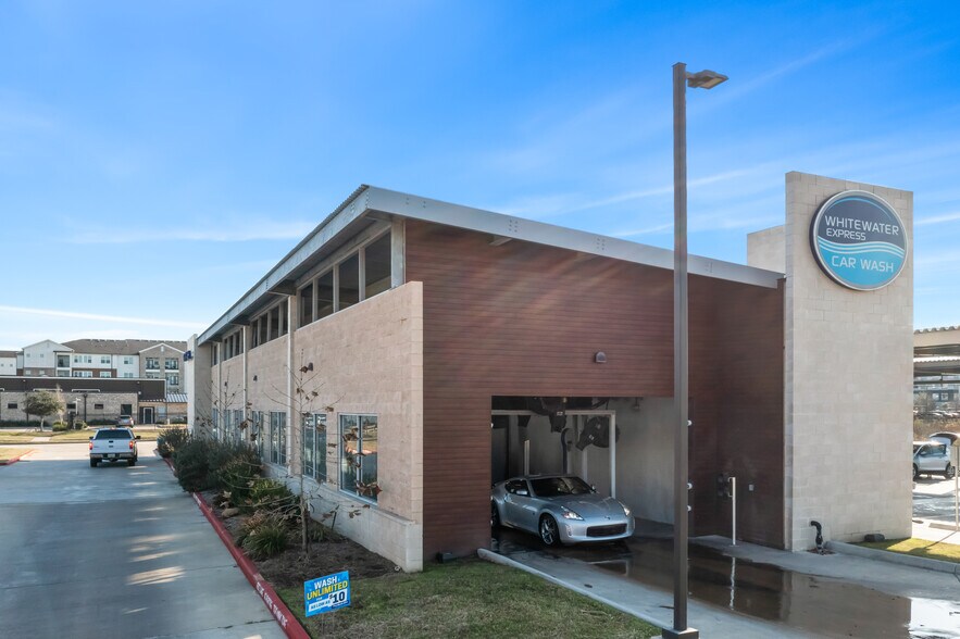 More Photos Of 23719 Katy Fwy, Katy Carwash For Sale