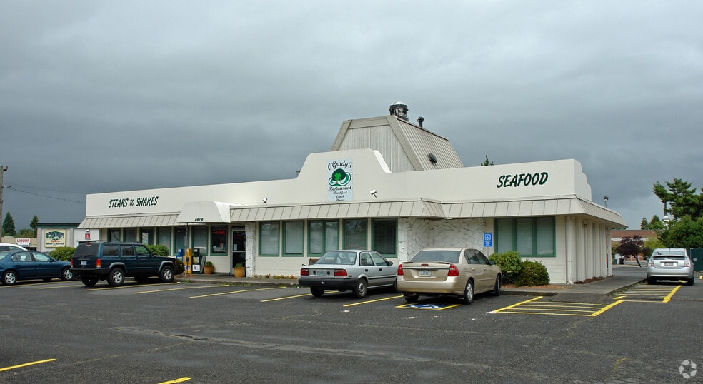 Primary Photo Of 1414 Mohawk Blvd, Springfield Restaurant For Lease