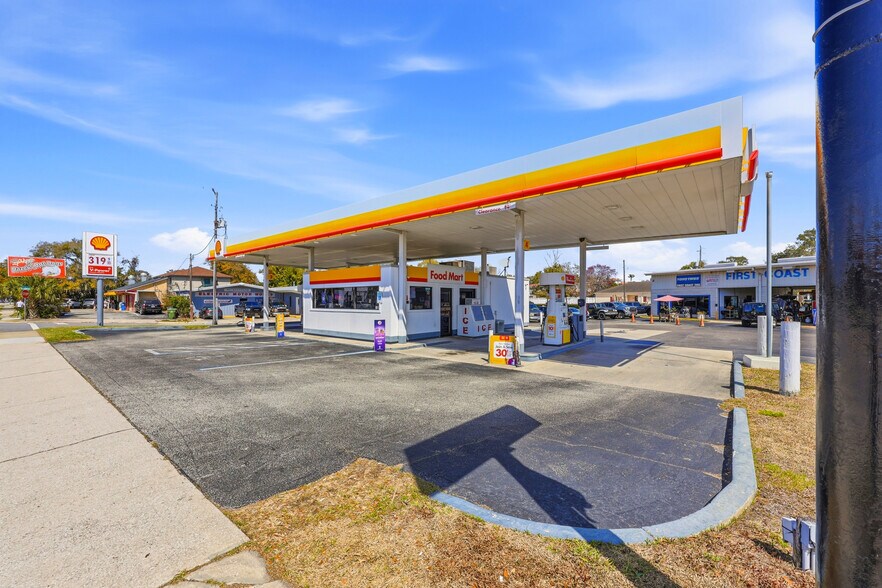 More Photos Of 2350 N Ponce De Leon Blvd, Saint Augustine Service Station For Sale