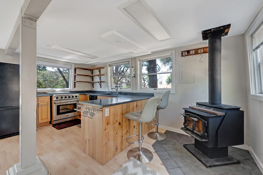 More Photos Of 125 Cristo Ln, Santa Rosa Specialty For Sale