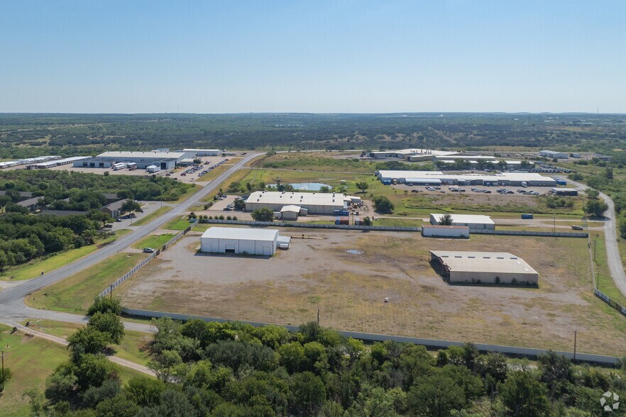 More Photos Of 705 Industrial Loop, Breckenridge Manufacturing For Lease