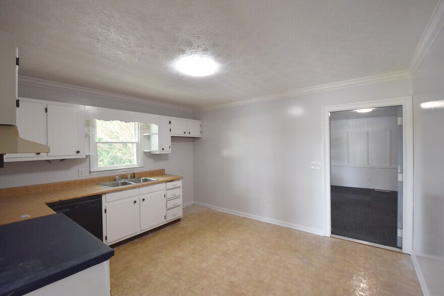 More Photos Of 2180 Highway 34 E, Newnan Medical For Lease