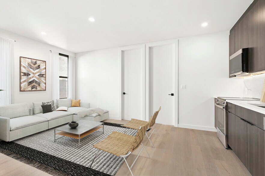 More Photos Of 3521 Crescent St, Astoria Apartments For Sale