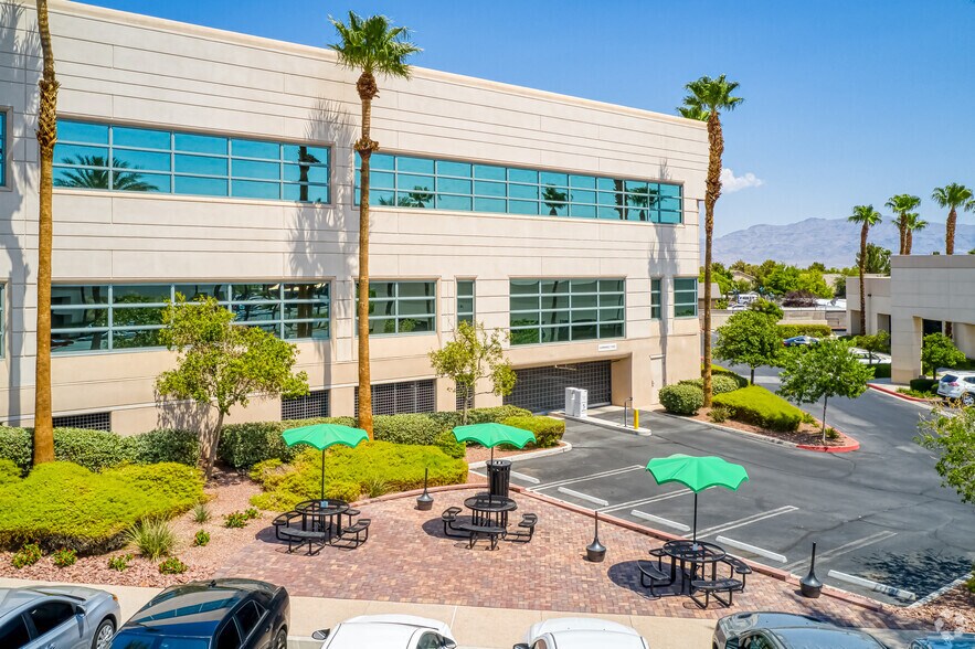 More Photos Of 7690 W Cheyenne Ave, Las Vegas Office For Sale