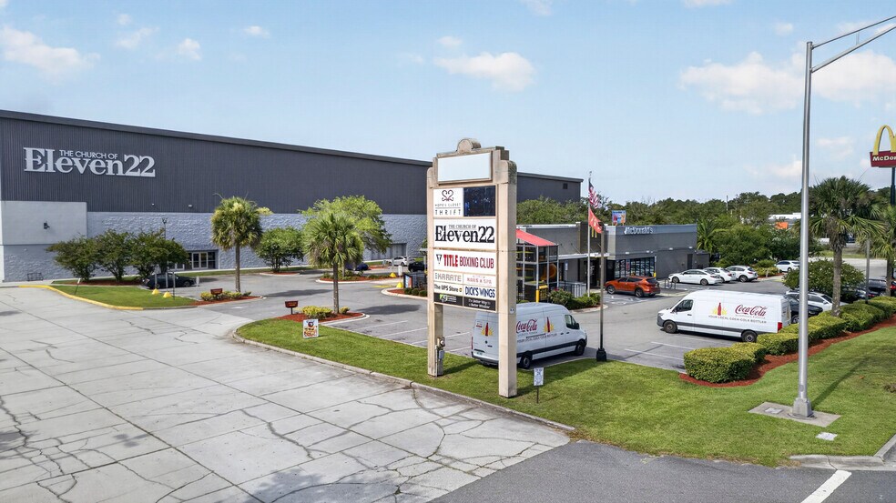 More Photos Of 14286 Beach Blvd, Jacksonville Beach General Retail For Sale