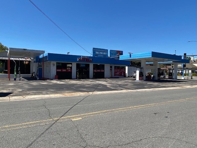 More Photos Of 610 Broad St, Rome Convenience Store For Lease